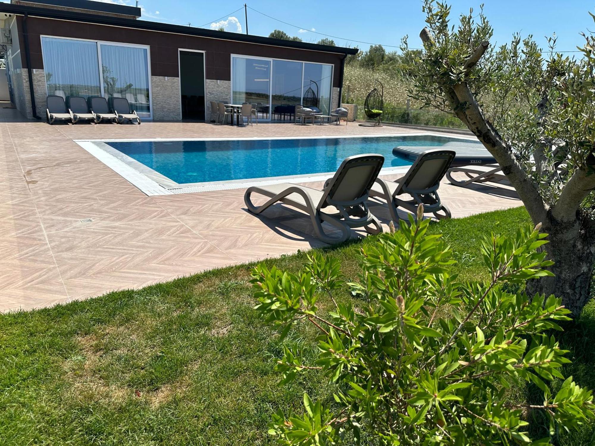 Top Villas Дуррес Экстерьер фото
