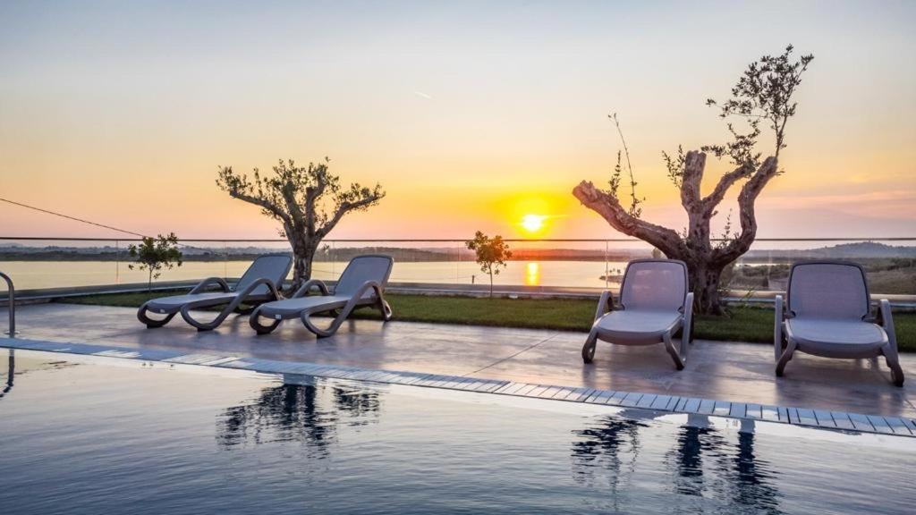 Top Villas Дуррес Экстерьер фото